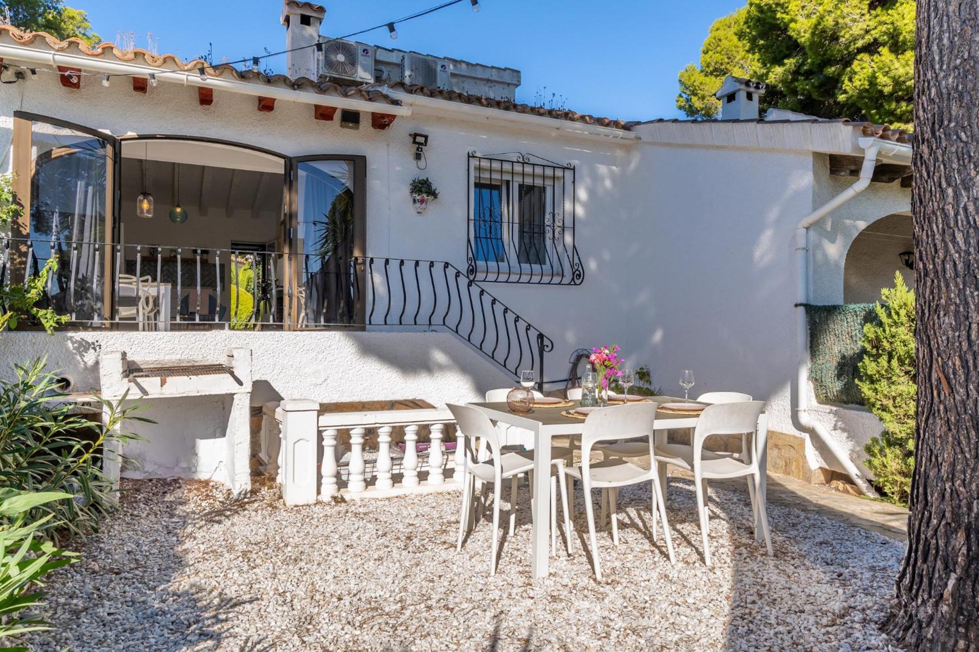 Bungalow Marquerite Moraira, 5 Minutes From Beach Teulada Exterior photo